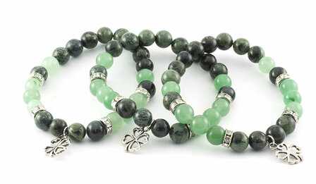 Kambaba jaspis/groene aventurijn armband met klavertje vier hangertje - Just Flow - webwinkel met violet glas, edelsteenremedies, edelstenen, sieraden, pendels, orakelkaarten, wierook, smudgekruiden en spirituele artikelen in Vlissingen (Zeeland)