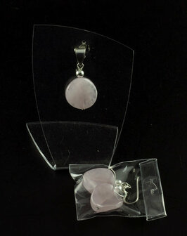 Rozekwarts hanger/oorbellen set aan zilveren oogje - Just Flow - webwinkel met violet glas, edelsteenremedies, edelstenen, sieraden, pendels, orakelkaarten, wierook, smudgekruiden en spirituele artikelen in Vlissingen (Zeeland)